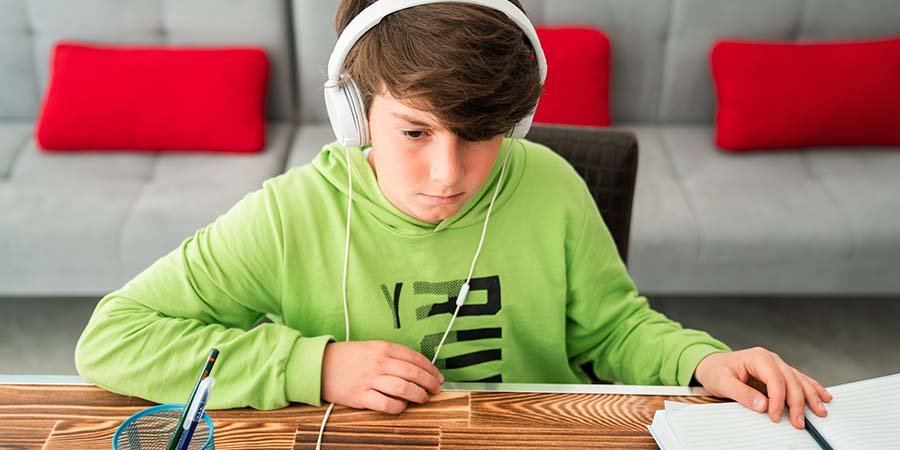 Volta às aulas o papel da tecnologia no apoio ao ensino